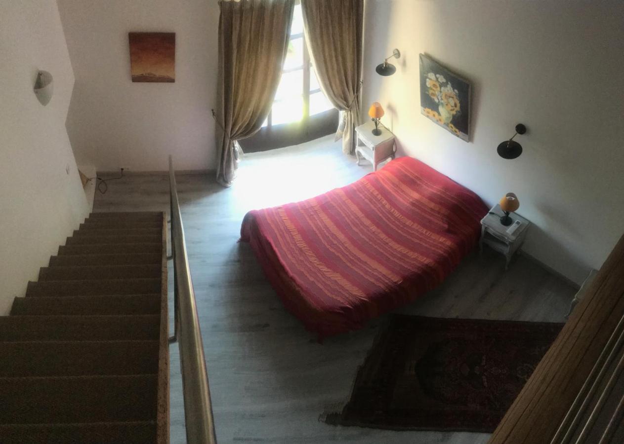 Chambres D Hotes De Charme Dans Mas La Souvine Du 17Eme, Chambres Climatisees Bedarrides Exterior photo